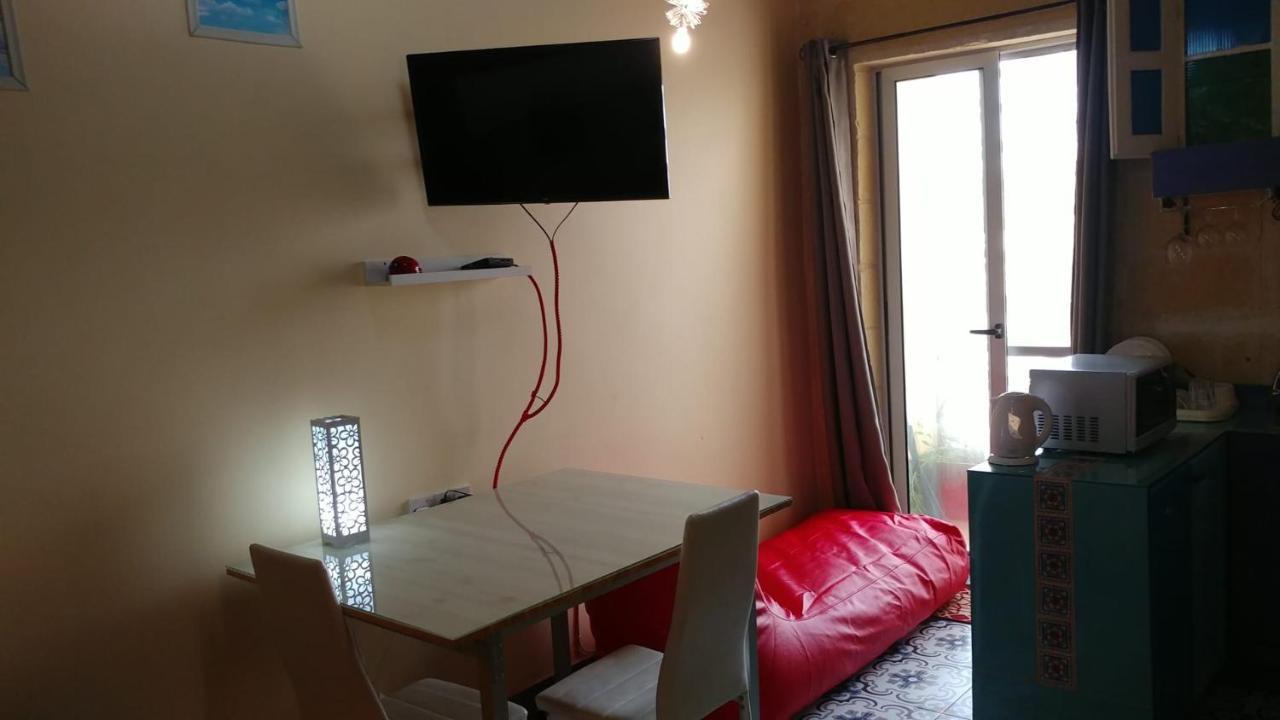 Triesti Home فيكتوريا المظهر الخارجي الصورة